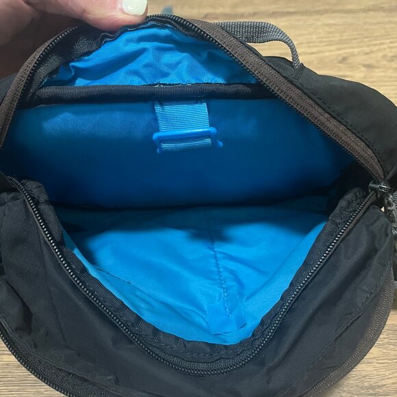 DaKine Hot Laps 5L Bike MTB Waist Hip Pack Bag With 70 oz. 2L Reservoir Black - Picture 5 of 7